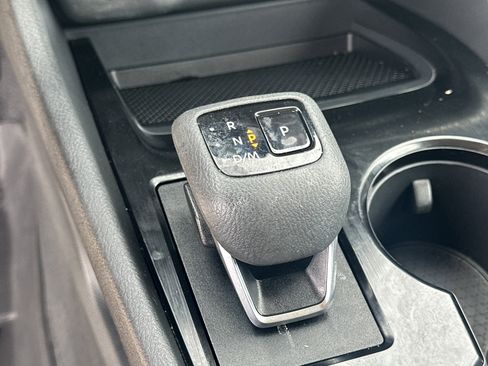 Used 2025 Nissan Rogue SV image 30