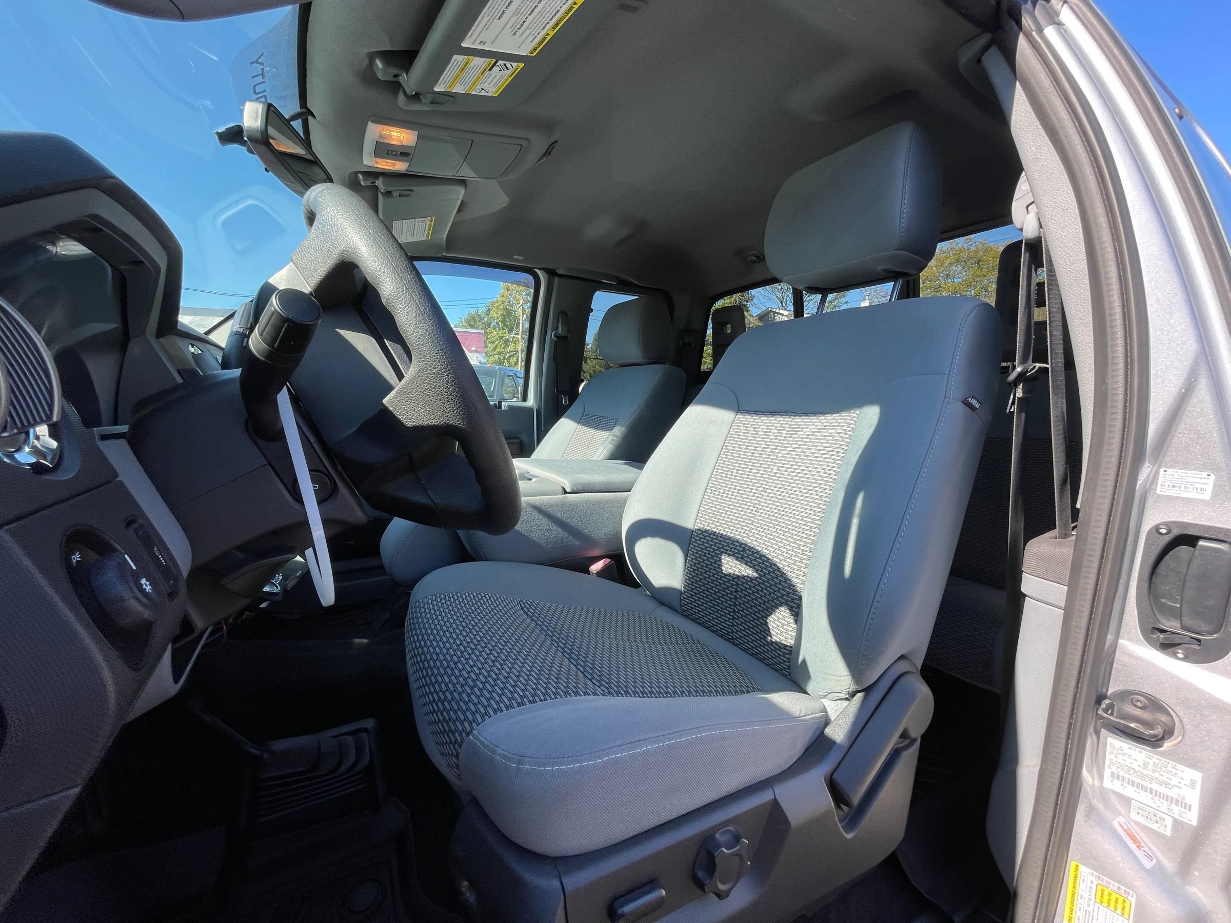 Used 2012 Ford F250 XLT w/ XLT Premium Pkg AWD/4WD image 11