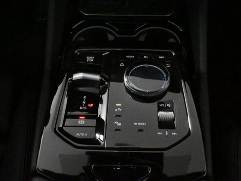 Used 2026 BMW 530i xDrive w/ Premium Package image 25