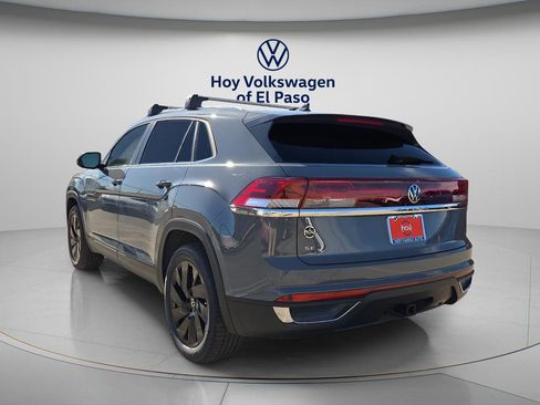 New 2026 Volkswagen Atlas Cross Sport SE image 4
