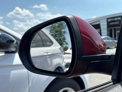 Used 2023 Buick Encore GX Essence w/ Experience Buick Package image 46