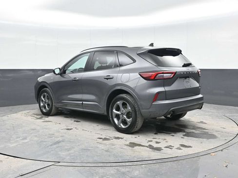Used 2024 Ford Escape ST-Line image 2