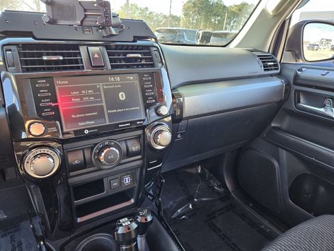 Used 2020 Toyota 4Runner TRD Off-Road image 20