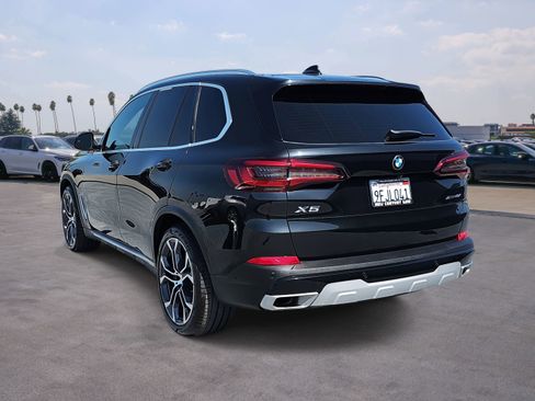 Used 2023 BMW X5 xDrive40i w/ Premium Package image 7