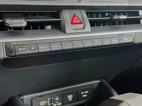 Used 2025 Kia K4 FWD image 23