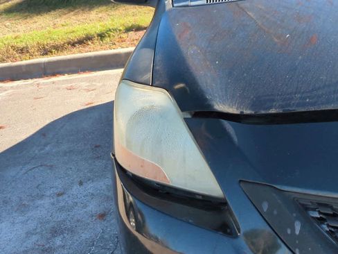 Used 2010 Toyota Yaris Sedan image 8