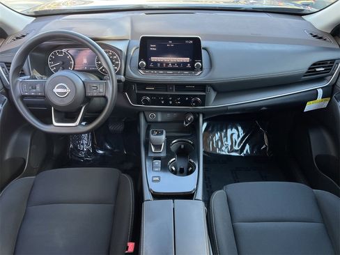 Certified 2023 Nissan Rogue S image 8