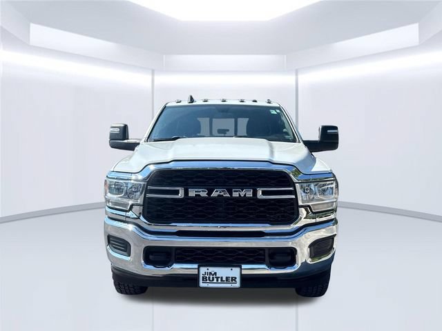 Used 2024 RAM 3500 Tradesman w/ Chrome Appearance Group AWD/4WD image 16
