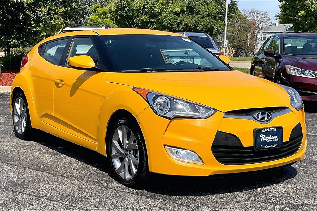 Used 2017 Hyundai Veloster FWD image 39