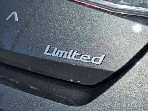 New 2026 Hyundai Elantra Limited FWD image 37