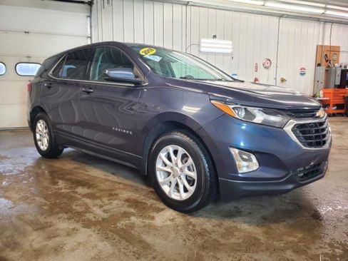 Used 2018 Chevrolet Equinox LT FWD image 2