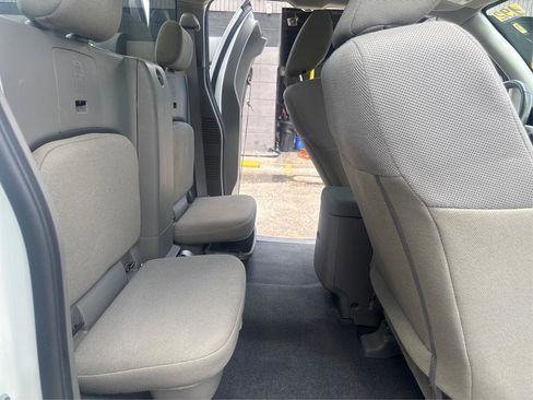 Used 2019 Nissan Frontier S RWD image 10