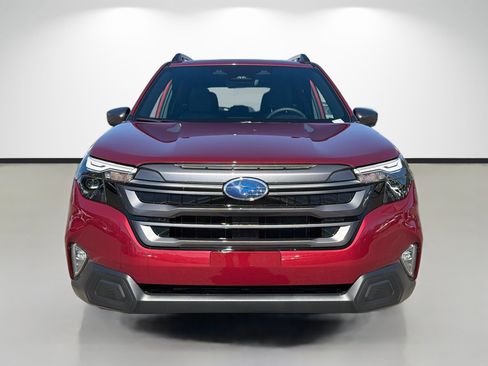 Used 2026 Subaru Forester Premium AWD/4WD image 8