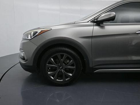 Used 2018 Hyundai Santa Fe Sport w/ 2.0T Ultimate Tech Package 05 FWD image 9