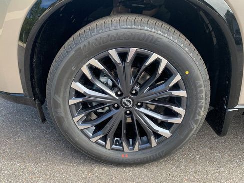 New 2026 Nissan Rogue Platinum image 8