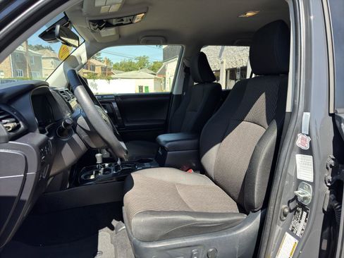 Used 2024 Toyota 4Runner TRD Off-Road image 22