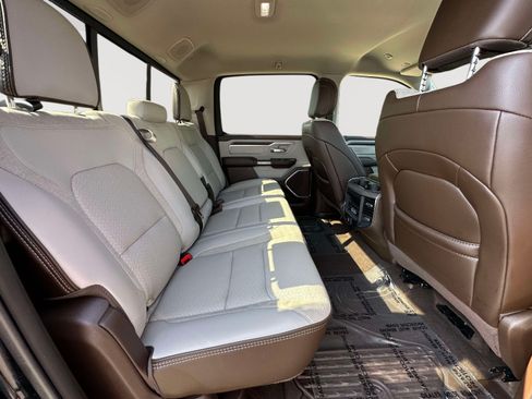 Used 2025 RAM 1500 Laramie AWD/4WD image 29