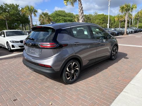 Used 2022 Chevrolet Bolt LT w/ Infotainment Package image 13