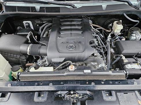 Used 2018 Toyota Tundra SR image 21
