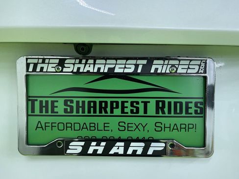 Used 2022 Tesla Model Y Long Range image 12