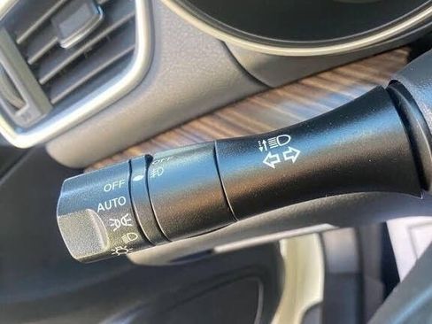 Used 2017 Nissan Maxima Platinum image 22