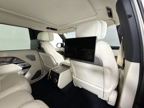 Used 2024 Land Rover Range Rover Long Wheelbase Autobiography AWD/4WD image 24