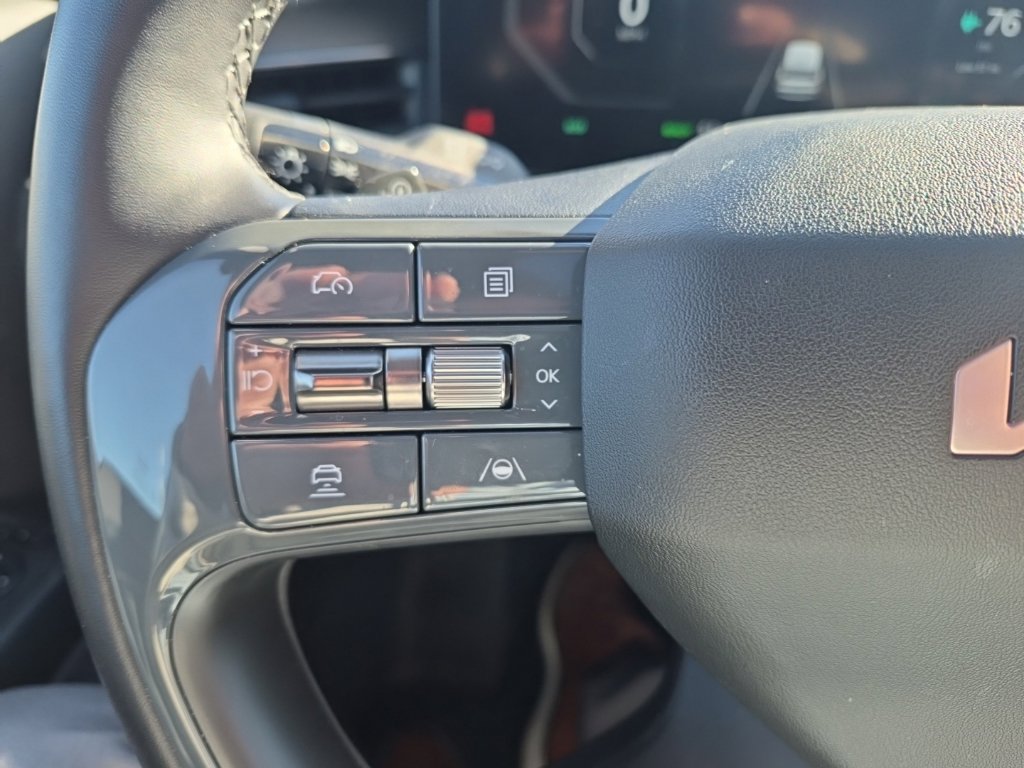 Used 2024 Kia EV9 Land AWD/4WD image 18