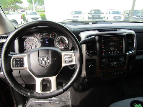 Used 2016 RAM 2500 Laramie w/ Cold Weather Group AWD/4WD image 15