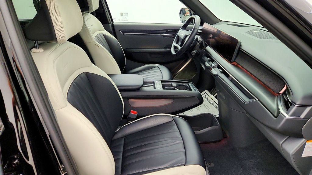 Used 2024 Kia EV9 GT-Line AWD/4WD image 24