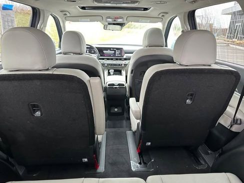 Used 2023 Kia Telluride S w/ S Sunroof Package image 9