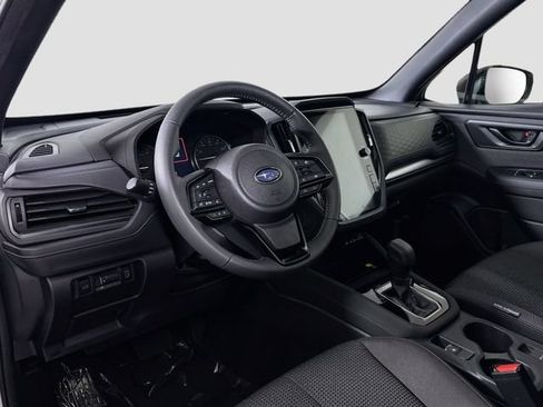 Certified 2025 Subaru Forester Premium AWD/4WD image 11