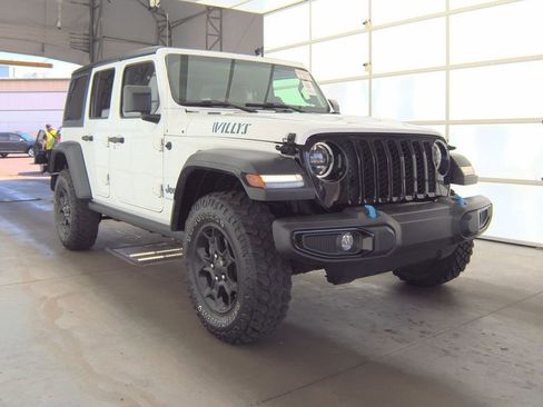 Used 2023 Jeep Wrangler Unlimited w/ Cold Weather Group image 3