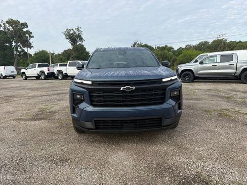 New 2026 Chevrolet Traverse LT w/ Midnight/Sport Edition FWD image 19