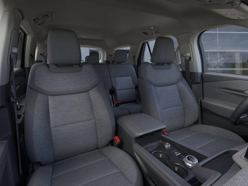 New 2026 Ford Explorer Active RWD image 10