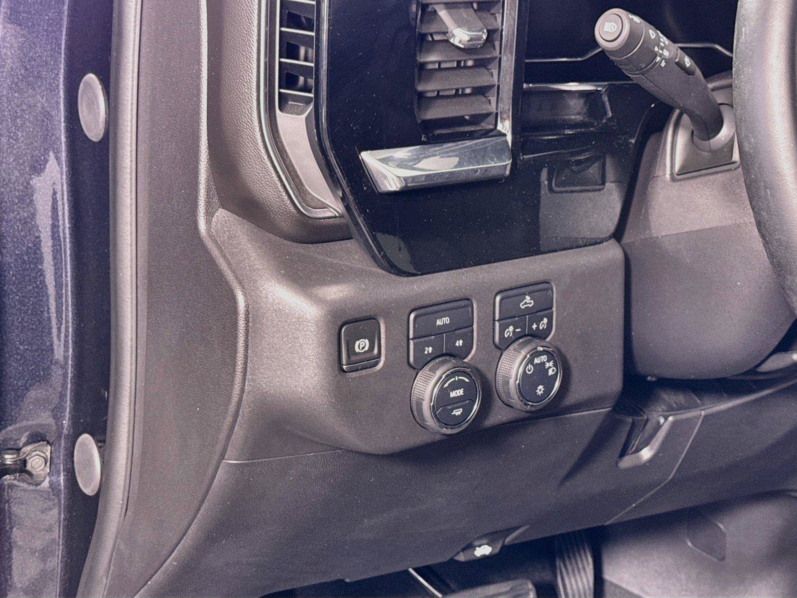 Used 2024 Chevrolet Silverado 1500 LT AWD/4WD image 4