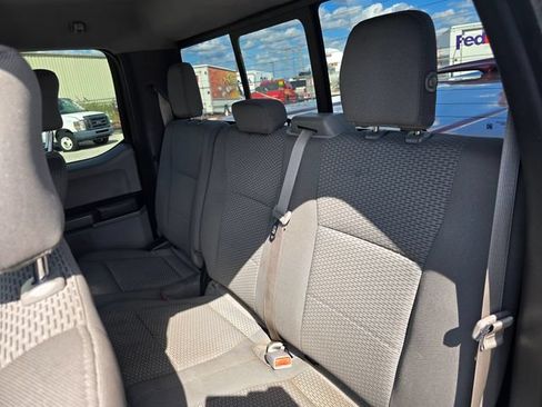 Used 2016 Ford F150 XLT w/ Equipment Group 302A Luxury AWD/4WD image 11