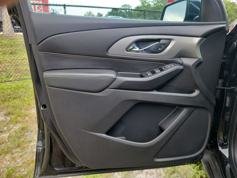 Used 2020 Chevrolet Traverse LS FWD image 15