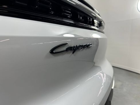 New 2026 Porsche Cayenne AWD/4WD image 12