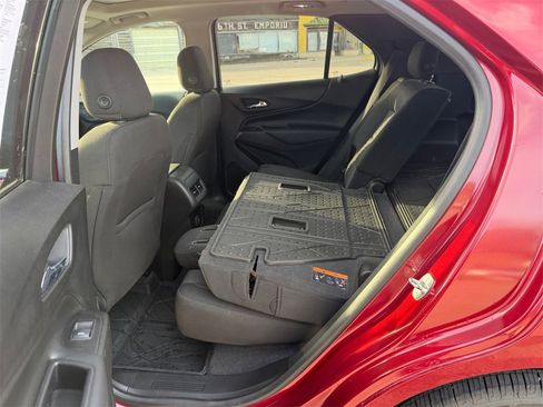 Used 2019 Chevrolet Equinox LT w/ Sun & Navigation Package image 30