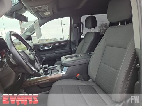 Used 2022 Chevrolet Silverado 1500 LT w/ Z71 Off-Road Package image 19