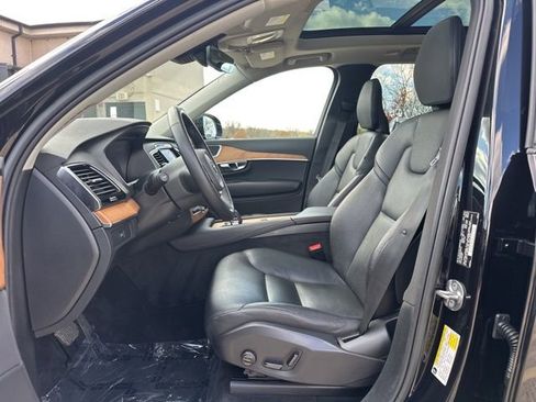 Certified 2023 Volvo XC90 B6 Plus w/ Protection Package Premier image 19