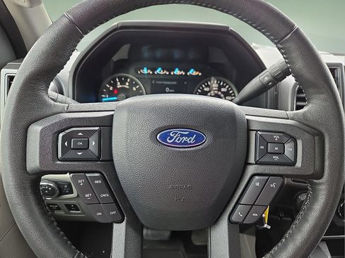 Used 2020 Ford F150 XLT w/ Equipment Group 302A Luxury AWD/4WD image 24
