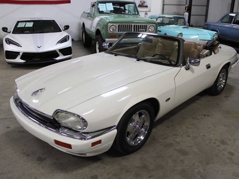 Used 1995 Jaguar XJS 4.0 Convertible image 32