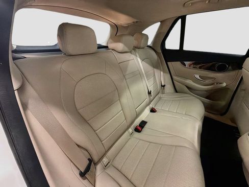 Certified 2022 Mercedes-Benz GLC 300 image 26