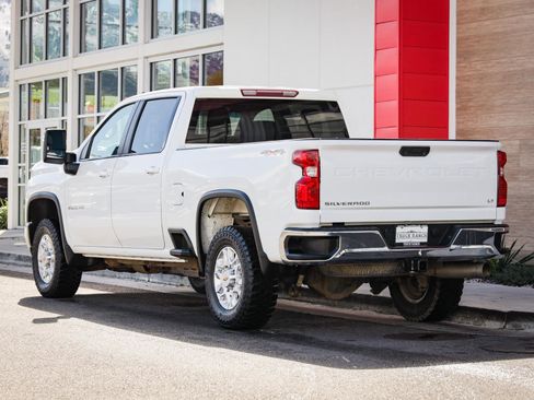 Used 2021 Chevrolet Silverado 2500 LT w/ Fleet Comfort Package image 6