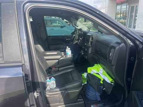 Used 2024 Chevrolet Silverado 1500 Custom Trail Boss AWD/4WD image 9