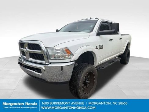 Used 2018 RAM 2500 SLT AWD/4WD image 3