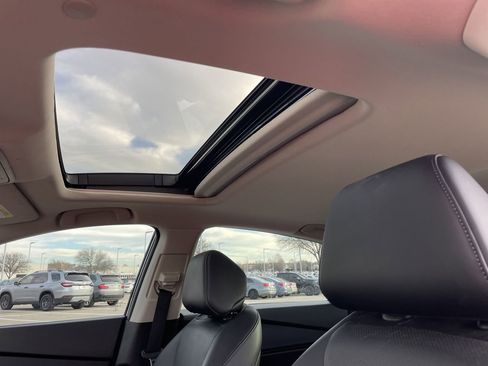 Used 2023 Honda Accord Touring image 17