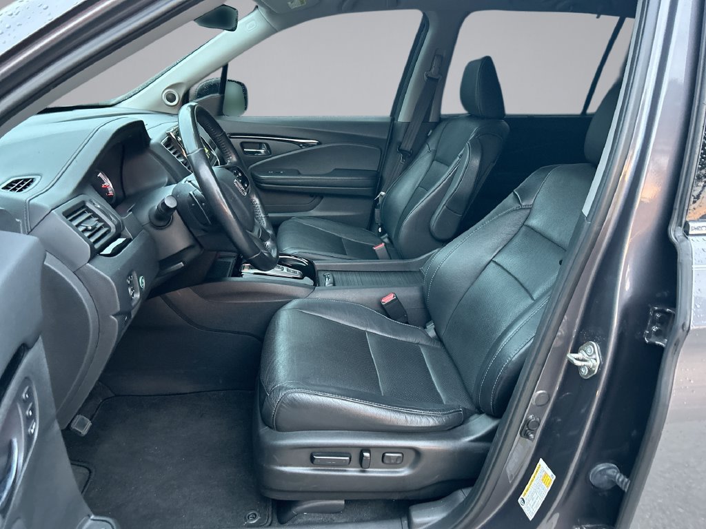 Used 2019 Honda Pilot Elite image 11