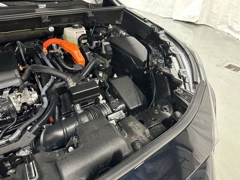 Used 2025 Toyota RAV4 XLE image 56